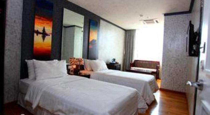 Amos Cozy Hotel Melawai Jakarta Kültér fotó