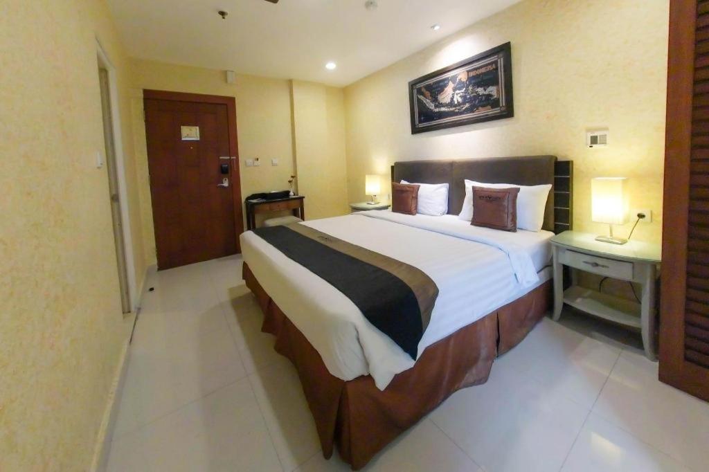 Amos Cozy Hotel Melawai Jakarta Kültér fotó