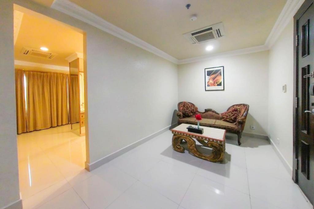 Amos Cozy Hotel Melawai Jakarta Kültér fotó