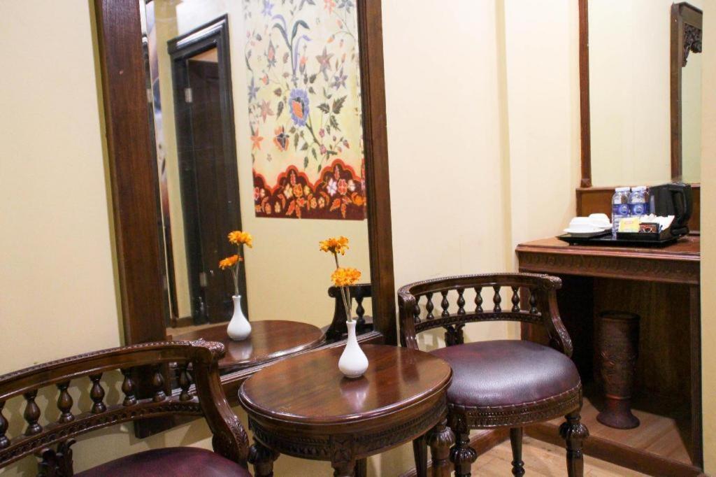 Amos Cozy Hotel Melawai Jakarta Kültér fotó