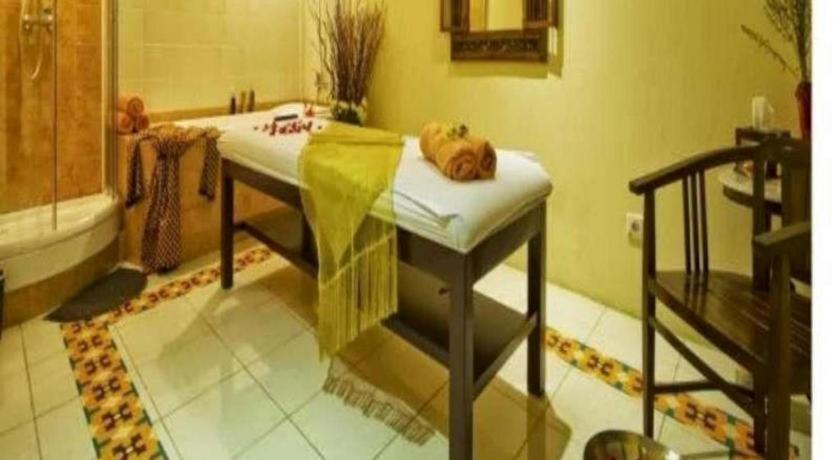 Amos Cozy Hotel Melawai Jakarta Kültér fotó