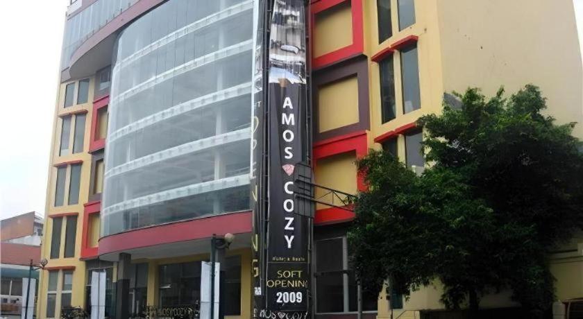 Amos Cozy Hotel Melawai Jakarta Kültér fotó
