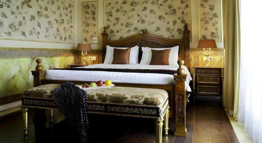Amos Cozy Hotel Melawai Jakarta Kültér fotó